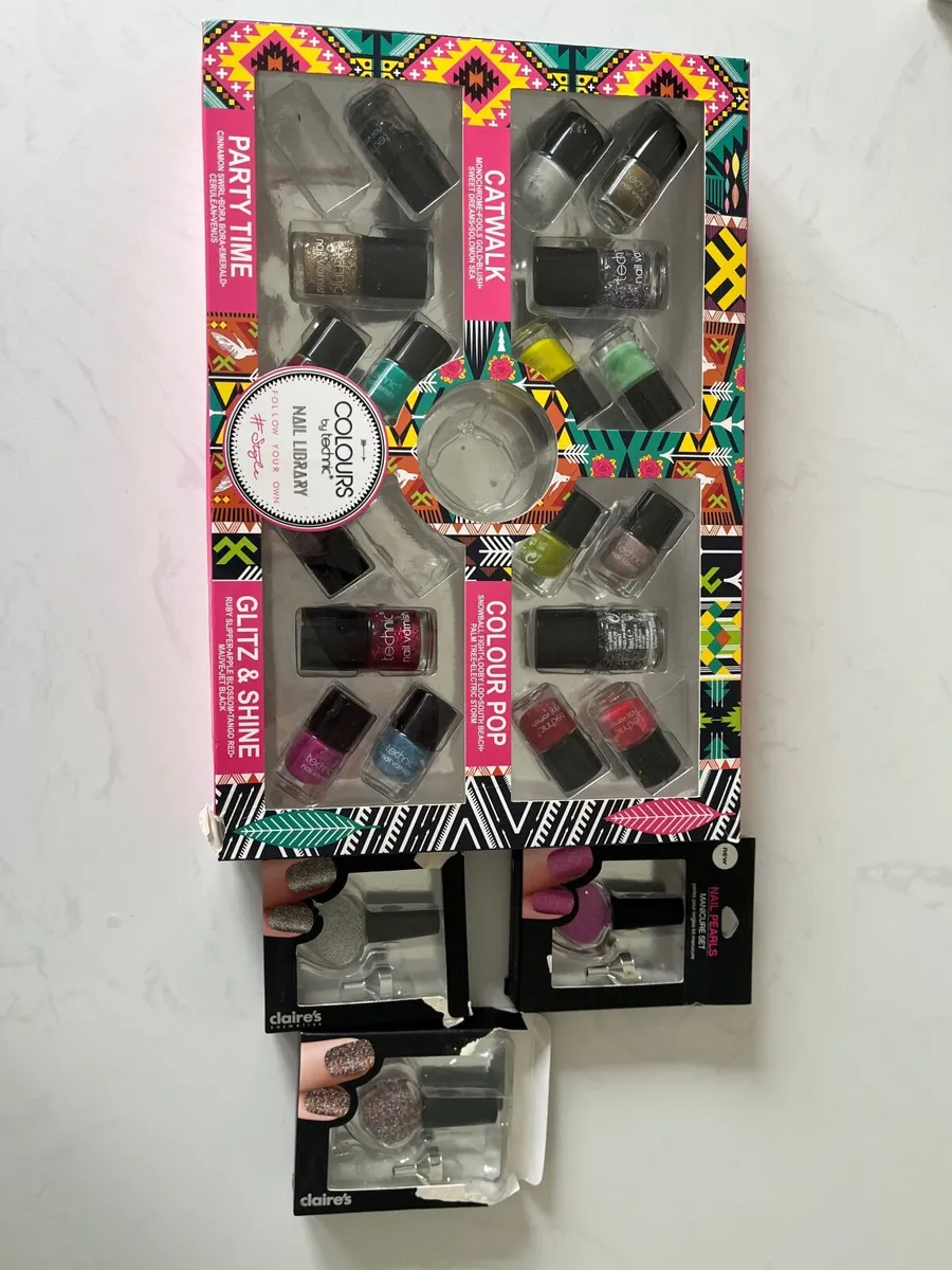 Colours by Technic Nail Varnish set and 3 Claire's