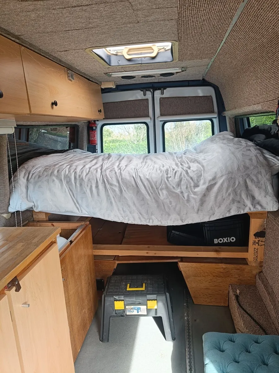 Camper Mercedes Sprinter LWB 2000 - Image 2