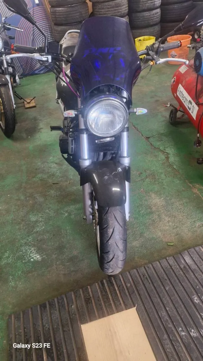 Honda hornet 250 4 - Image 3