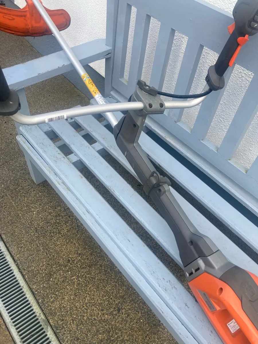 Battery grass strimmer - Image 3