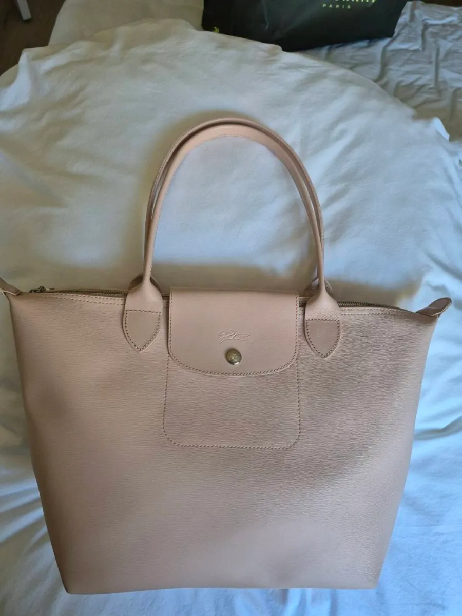 Designer handbag, Longchamp, dusty pink - Image 1