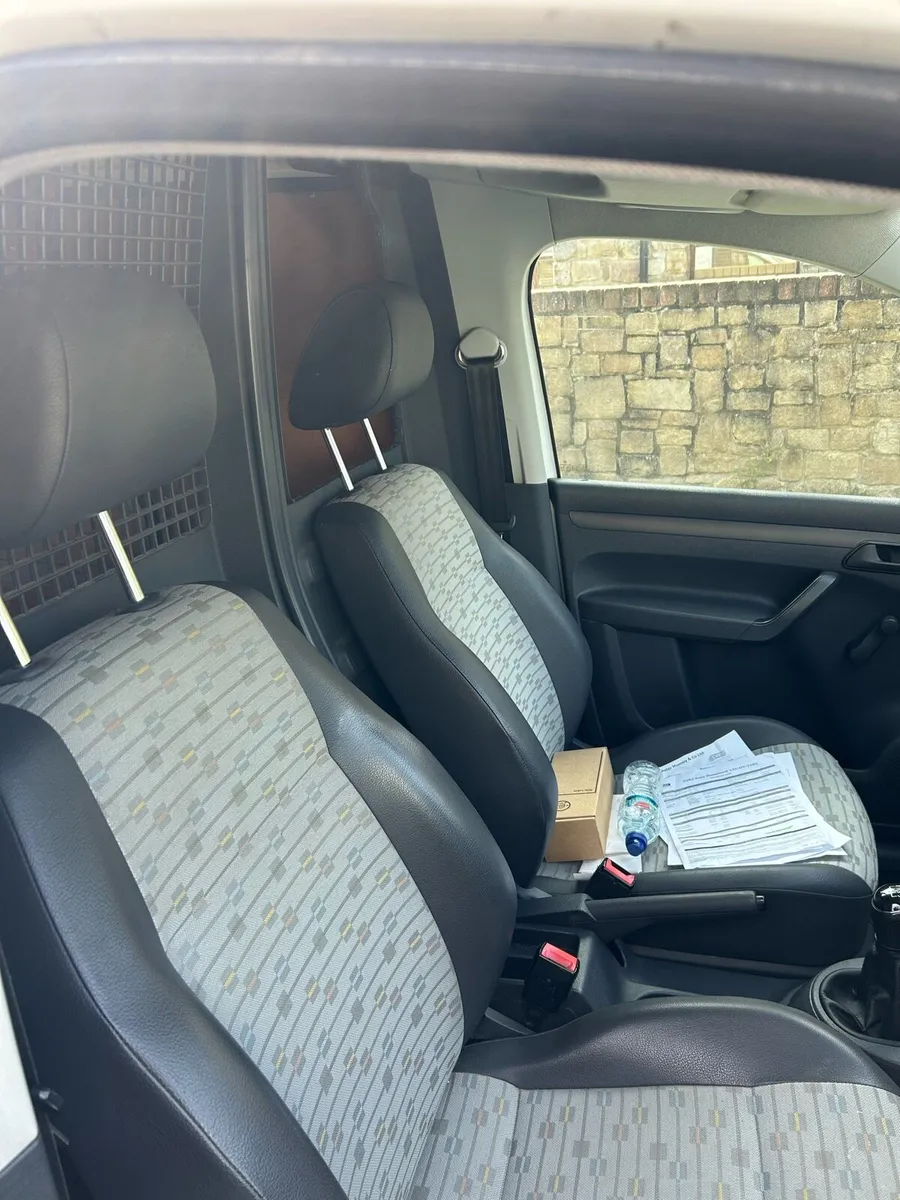 Volkswagen caddy - Image 3