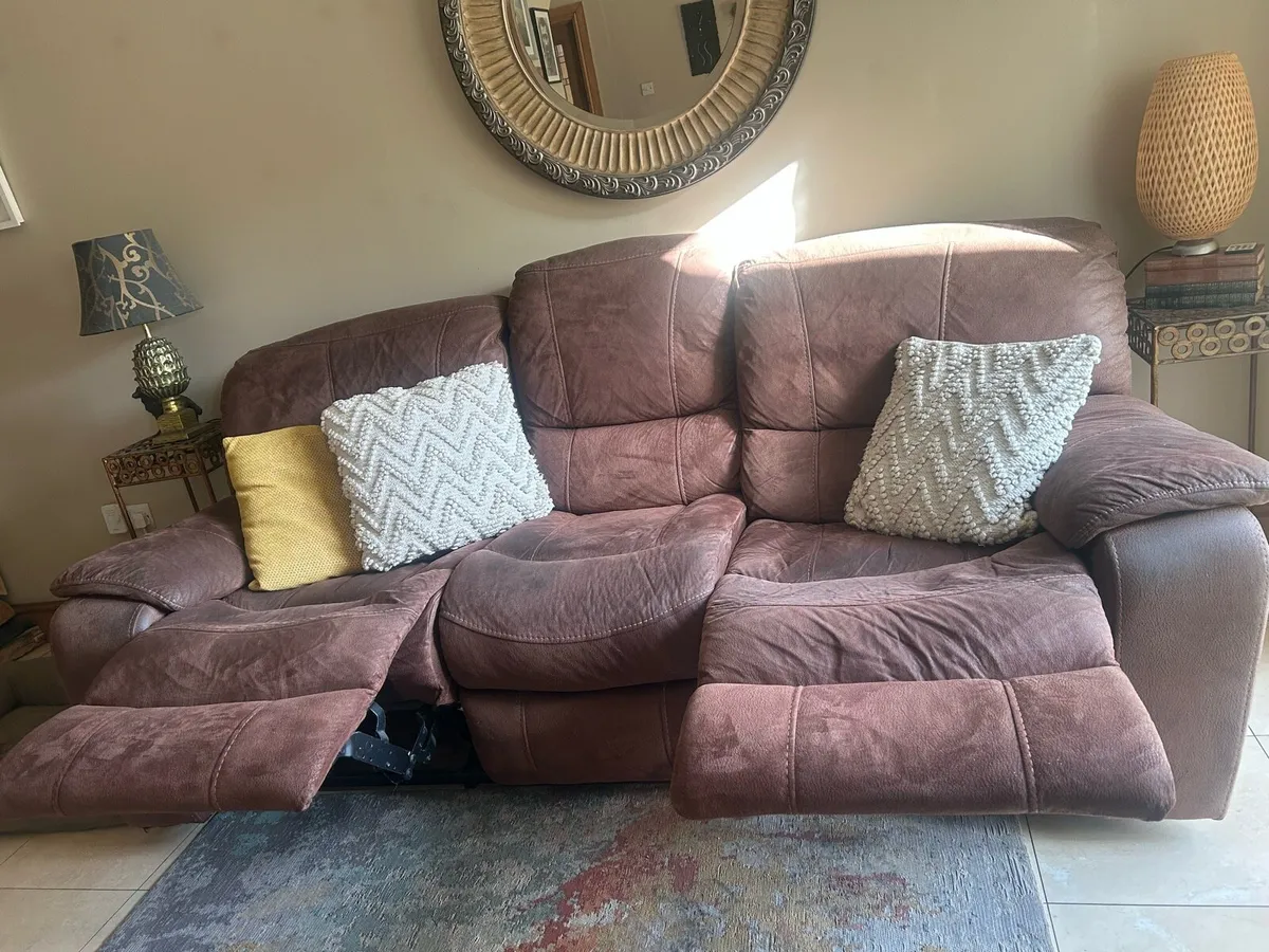 3 seater brown suede recliner sofa - Image 2