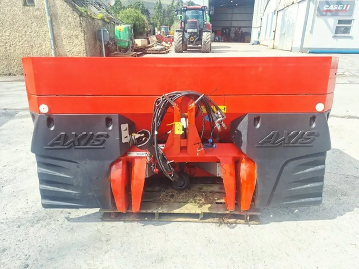 2017 Rauch Axis 20.2 (36 cwt) - Image 2