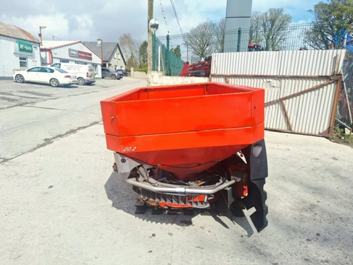 2017 Rauch Axis 20.2 (36 cwt) - Image 4