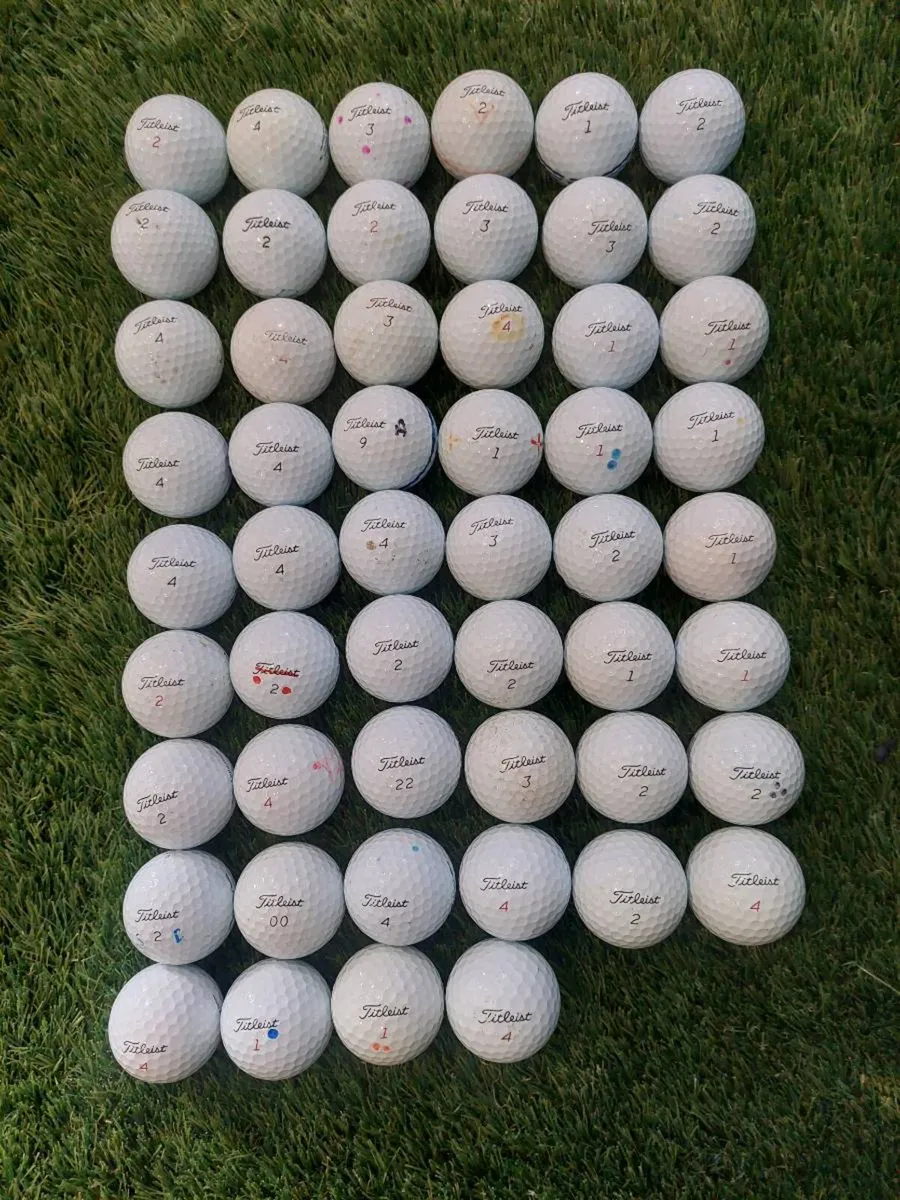 Prov1 and tp5 golf balls - Image 1