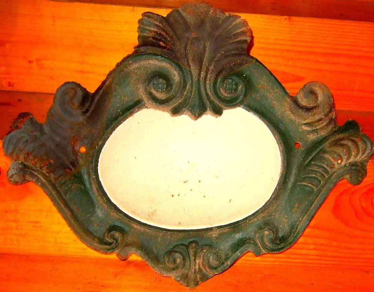 Victorian Cast Iron House Nameplate - Image 3