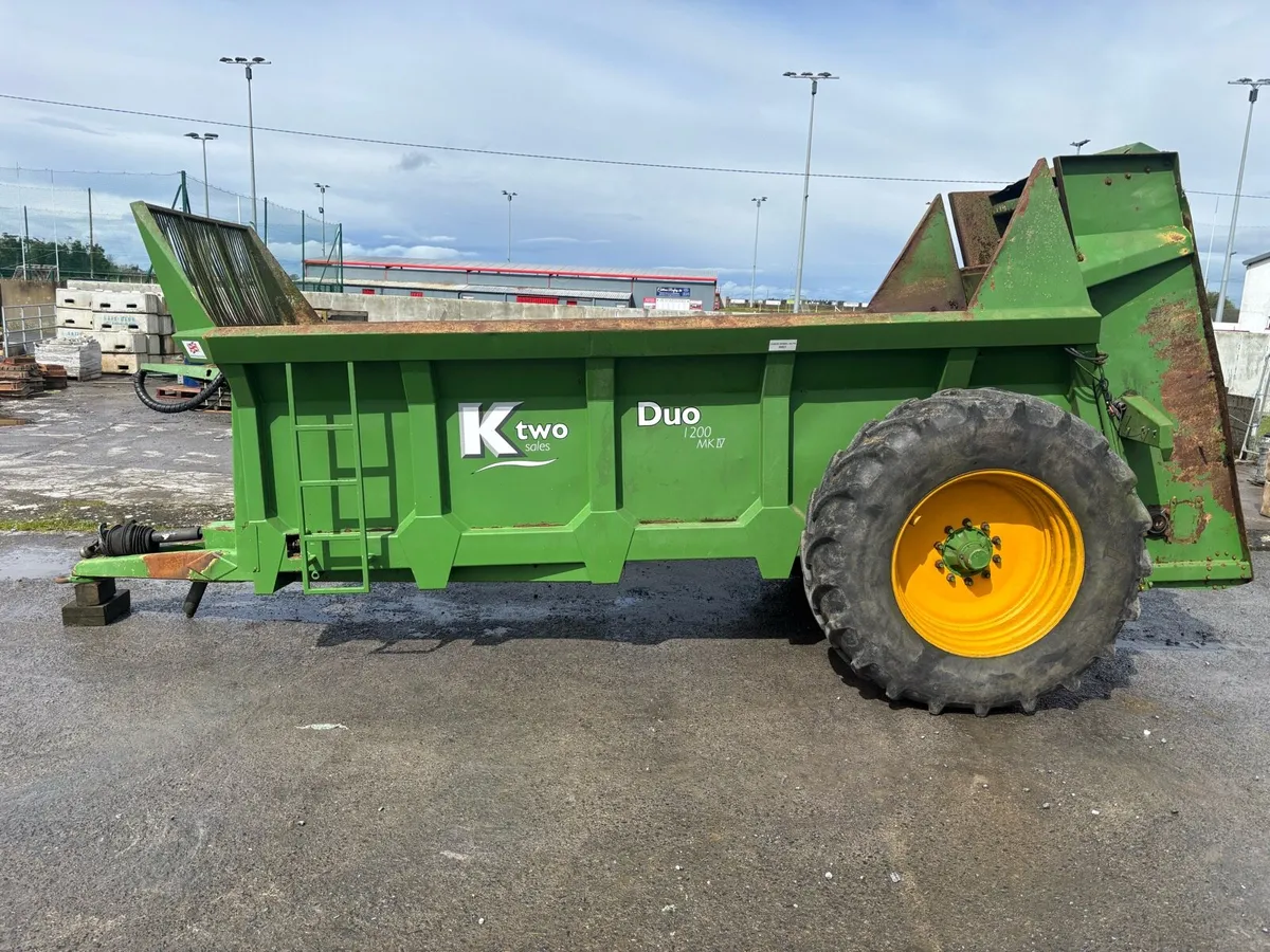 K Two 12 ton muckspreader - Image 1
