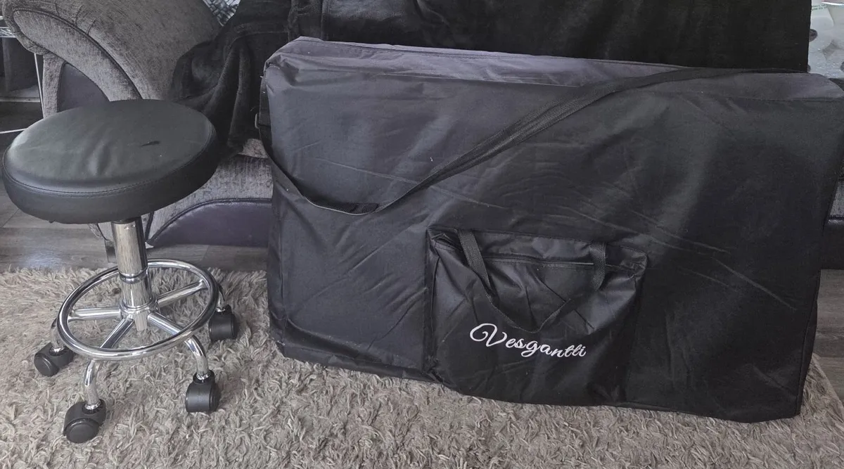 Beauty/Therapy Foldable Bed and Stool - Image 2