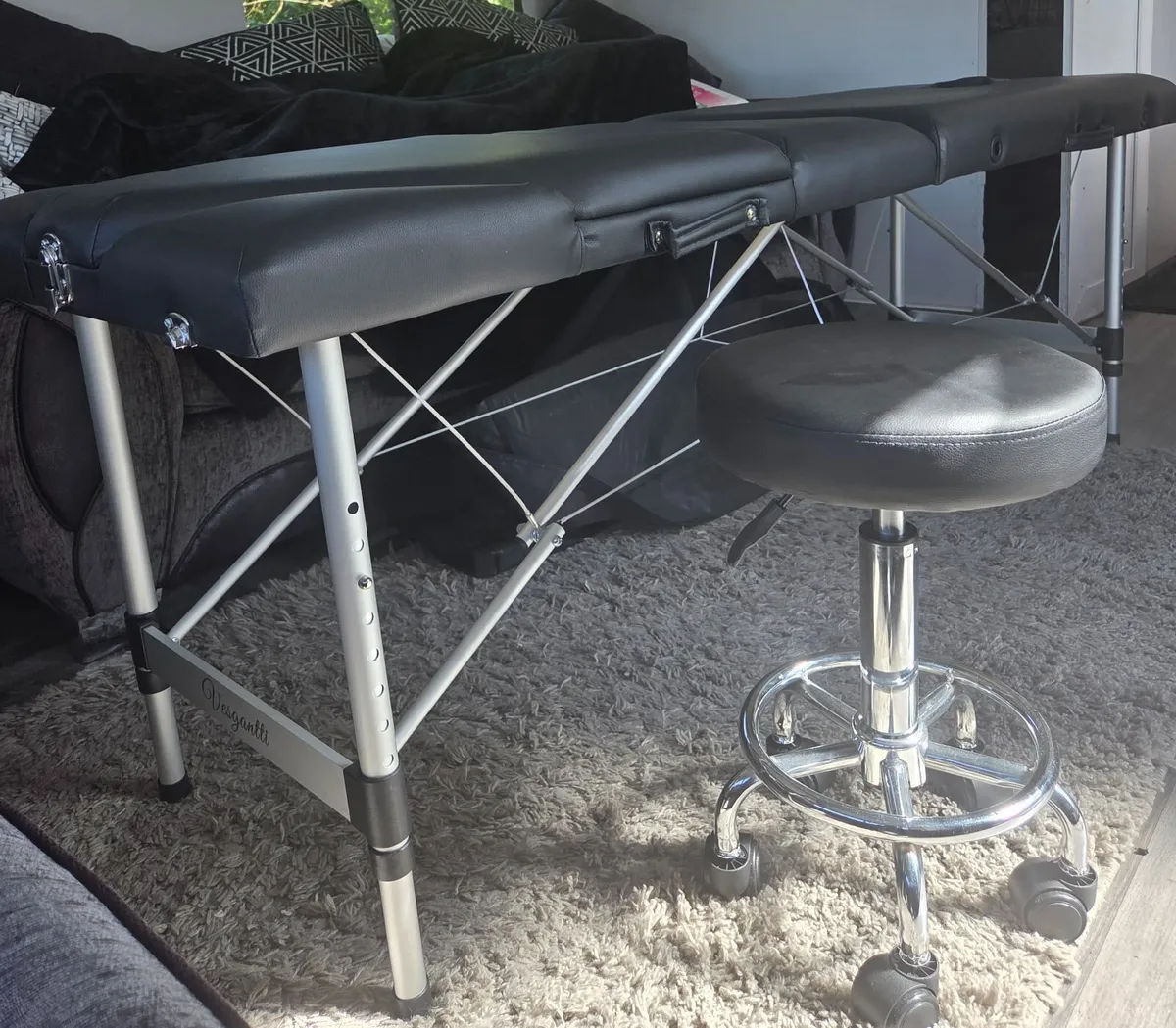 Beauty/Therapy Foldable Bed and Stool - Image 3