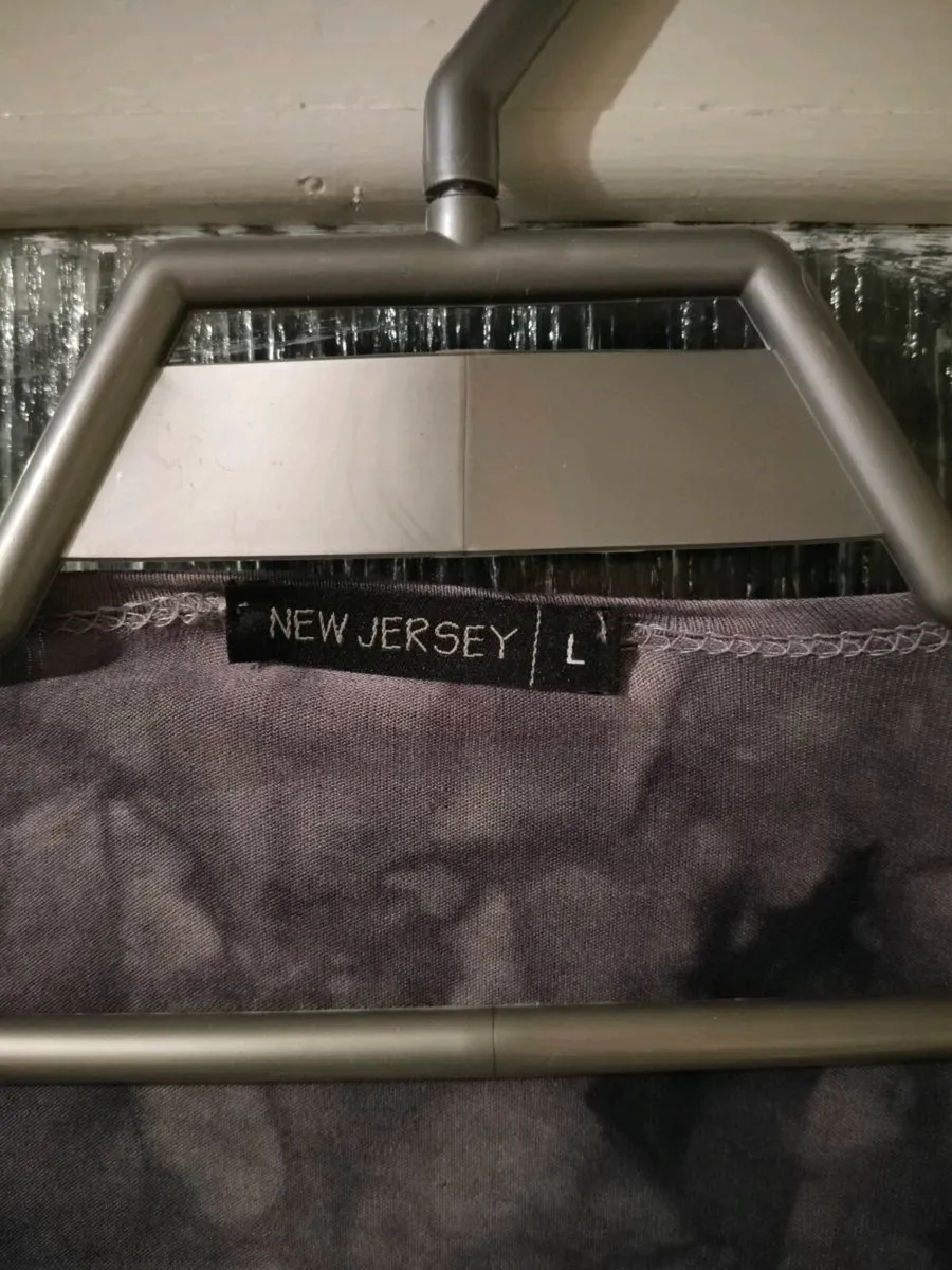 New Jersey, waterfall grey and white tie-dye open- - Image 3