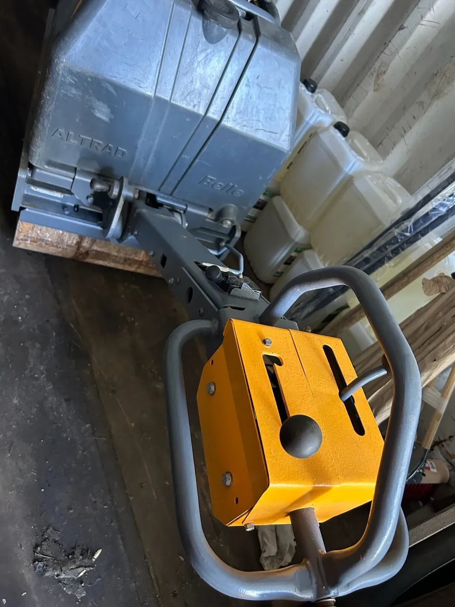 belle 65 roller - Image 3