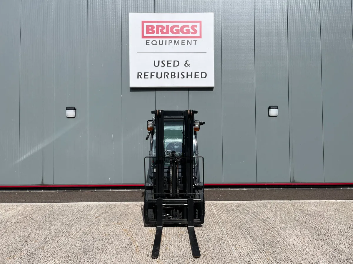 [1] 2017 Toyota 06-8FD25 Forklift (REF: 14182) - Image 4