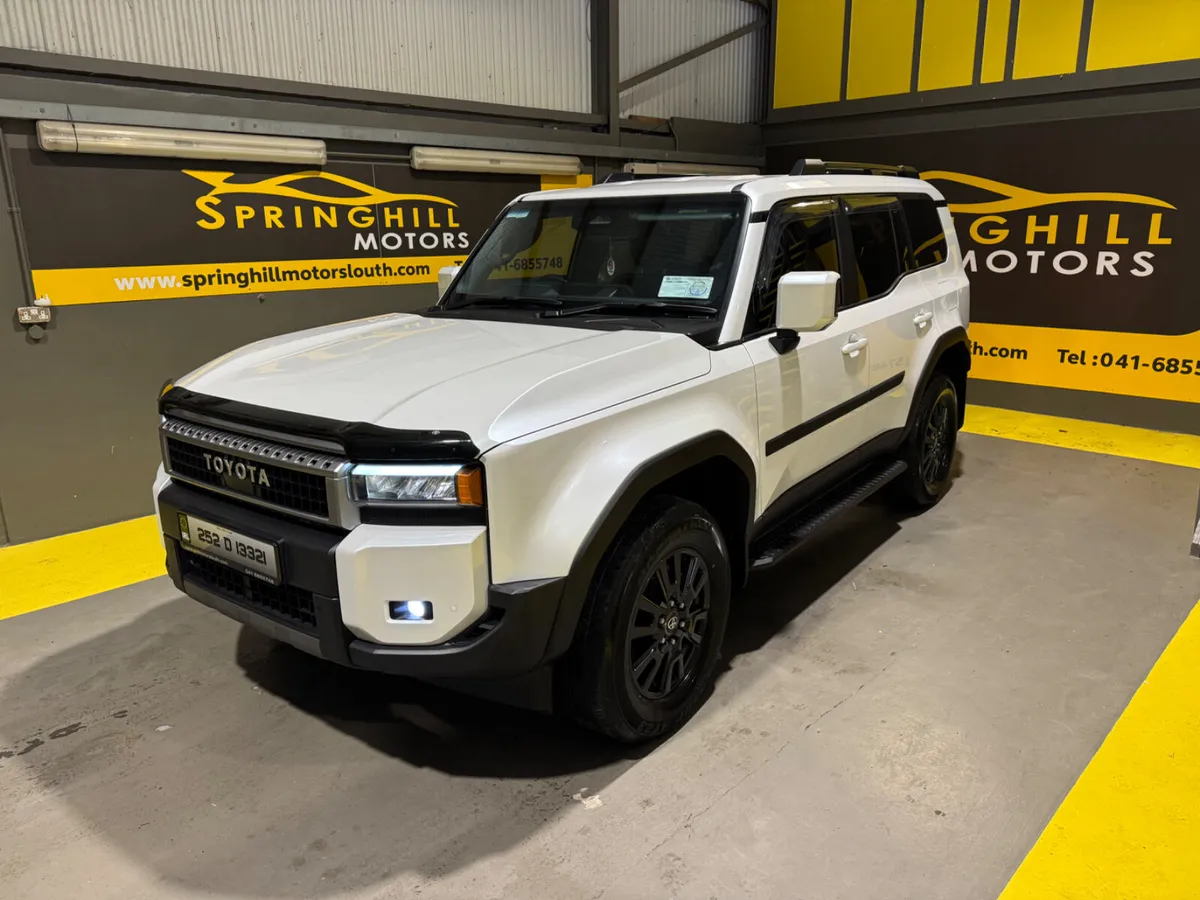 2025 Toyota Land Cruiser 2.8D LWB 204PS/ NO VAT/ - Image 1