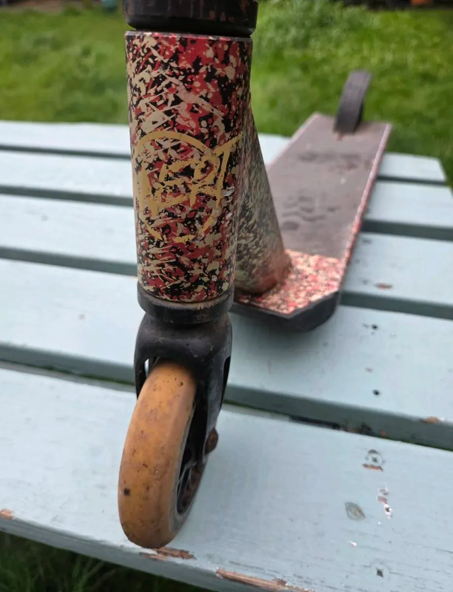 Stunt scooter - Image 1