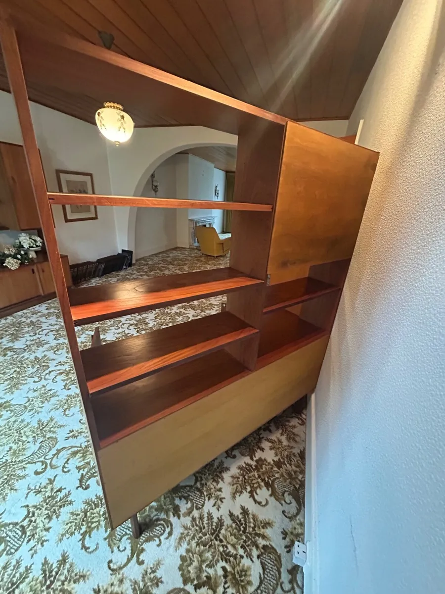 Mid century Side board/dresser - Image 2