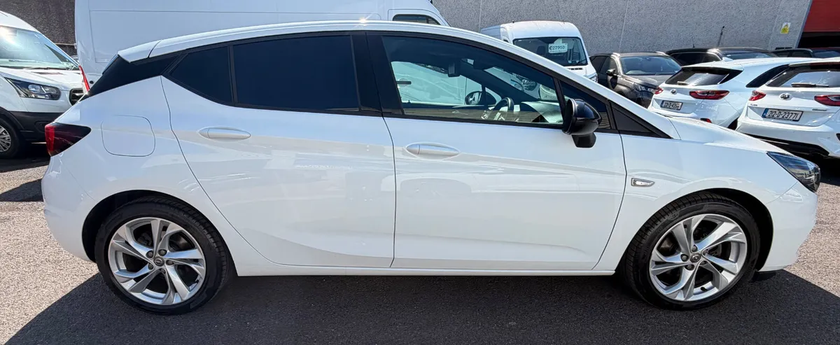 212 Opel Astra Commercial 86,000km - Image 3