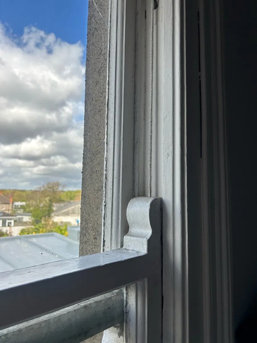 Sliding sash window - Image 4