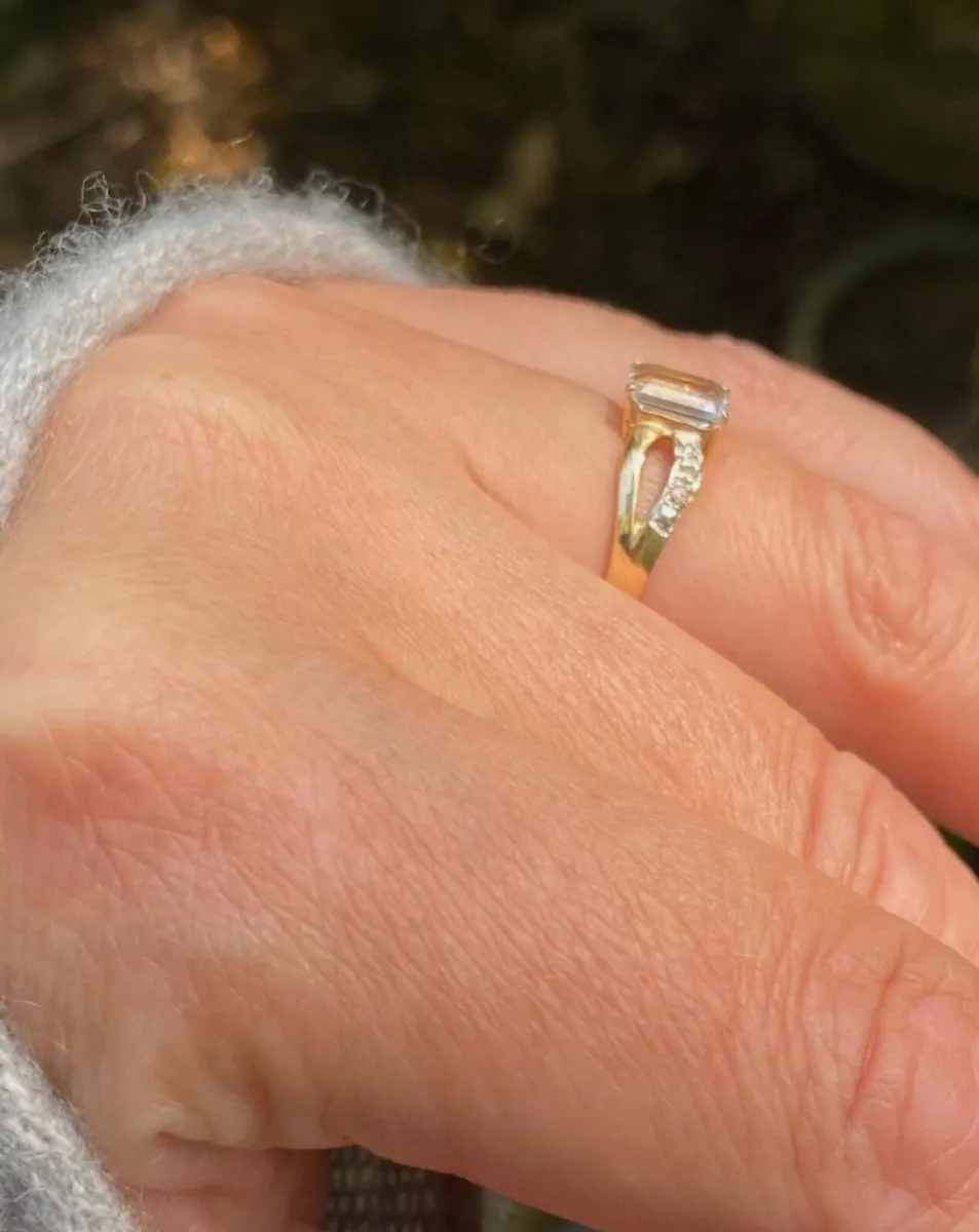 10ct Gold Aquamarine & Diamond Ring - Image 3