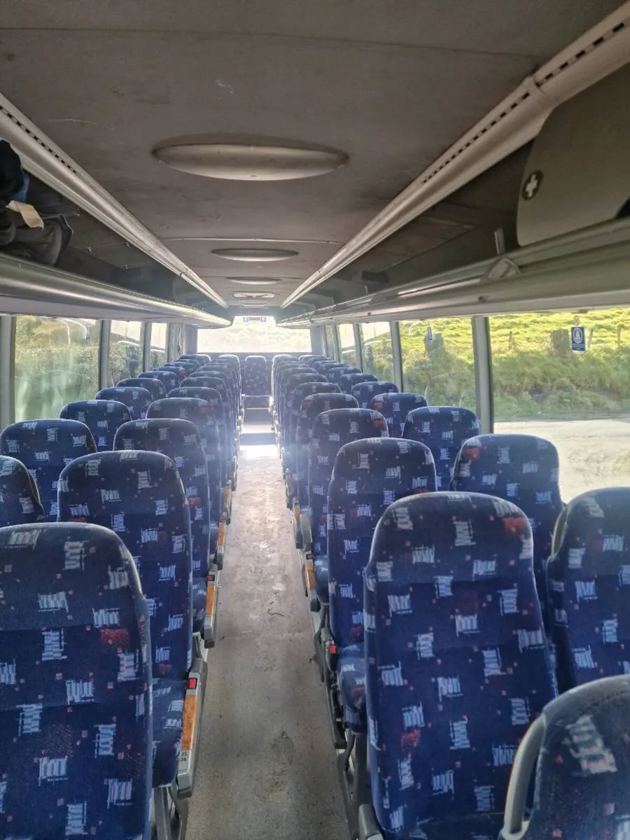 2004 Mercedes Touro 53 - Image 4