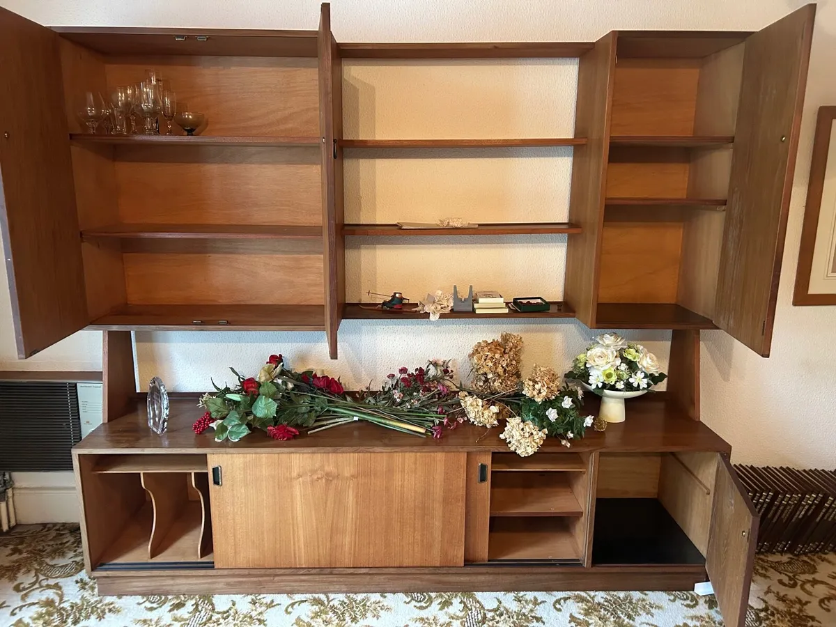 Mid century Side board - Image 2