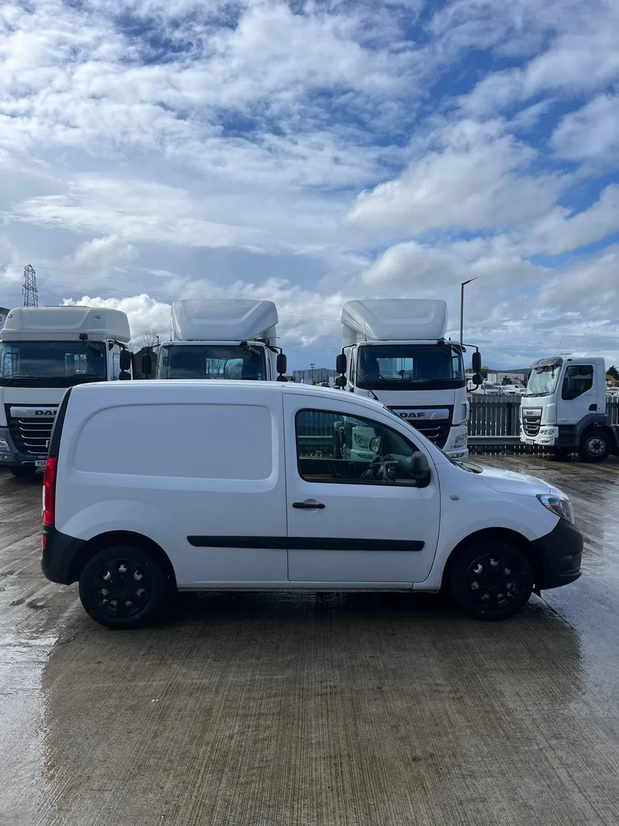 March 2021 Mercedes Citan Pure CDI L2 - Image 3