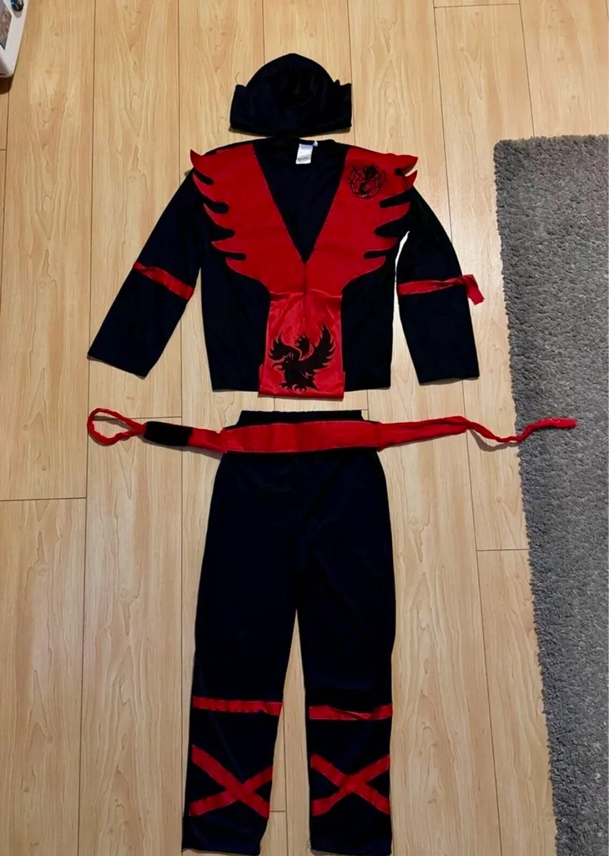 Halloween costumes - Image 3