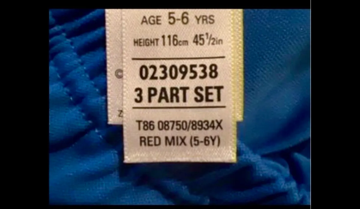 Halloween costumes - Image 2