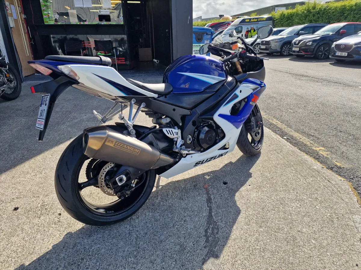2006 Suzuki GSXR 1000 - Image 2