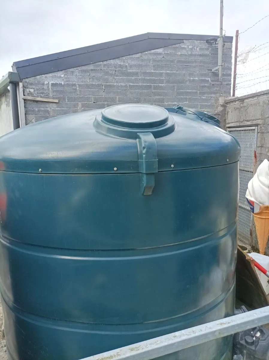 Bundled Tank - Image 3