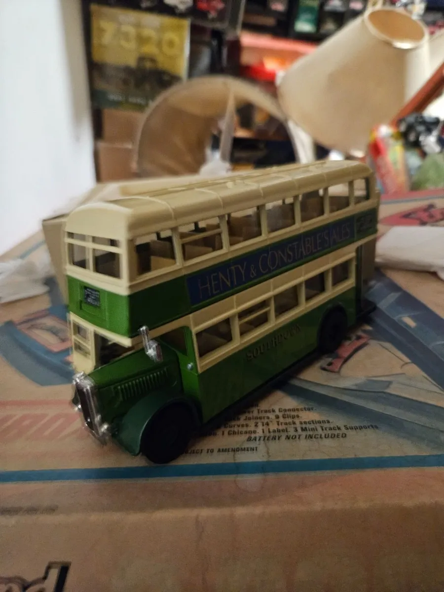 Corgi Bus - Image 4