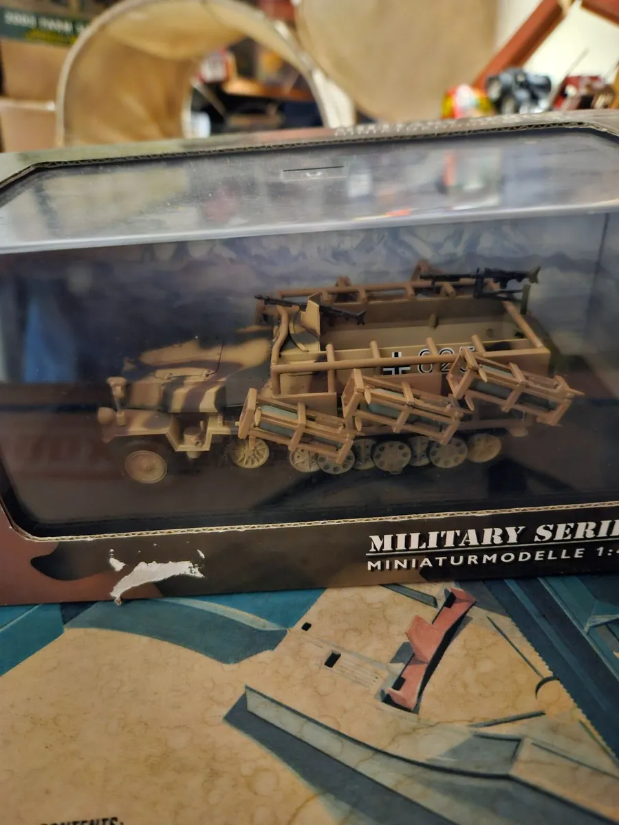 Corgi German WW2 Halftrack - Image 2