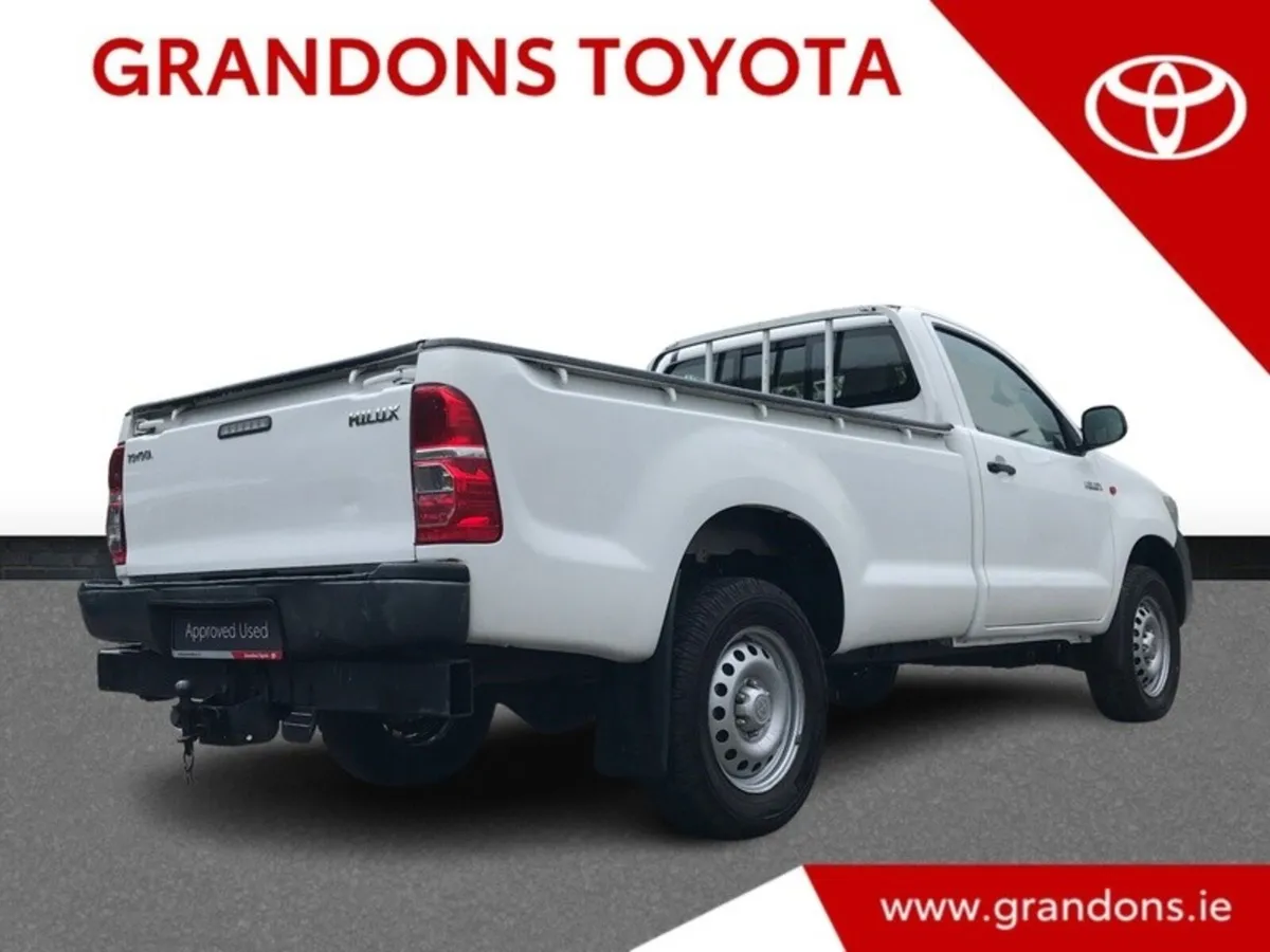 Toyota Hilux 2.5 DLX SCAB - NEW CHASSIS - GRANDONS - Image 2