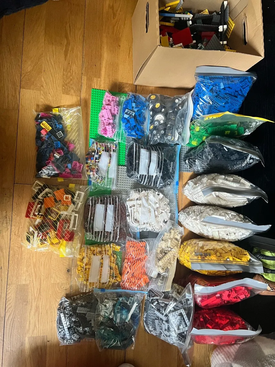Lego Assortment and broken down sets - Image 1