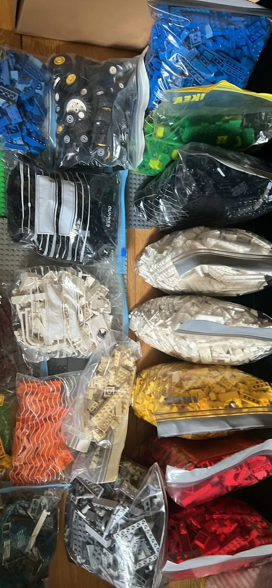 Lego Assortment and broken down sets - Image 3