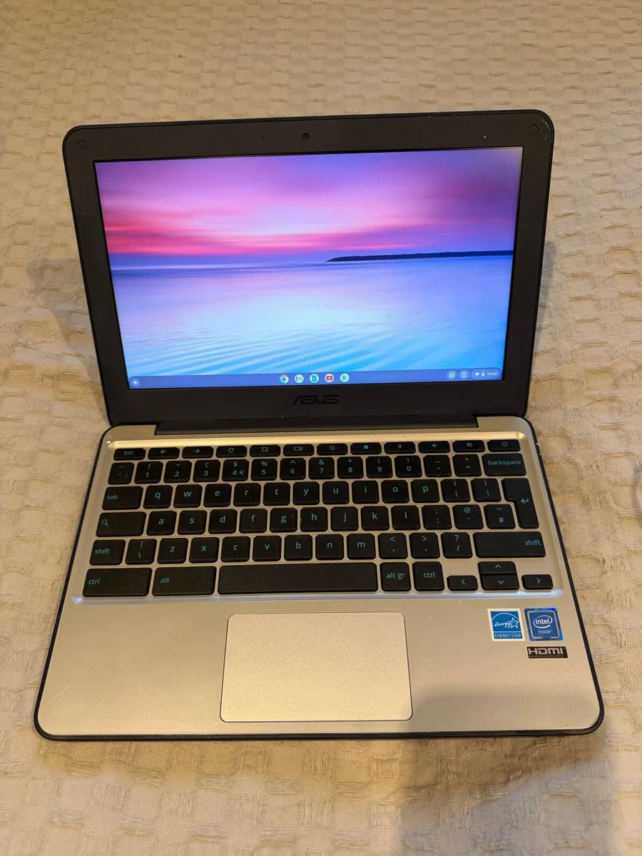 Asus C202S Laptop - Image 2