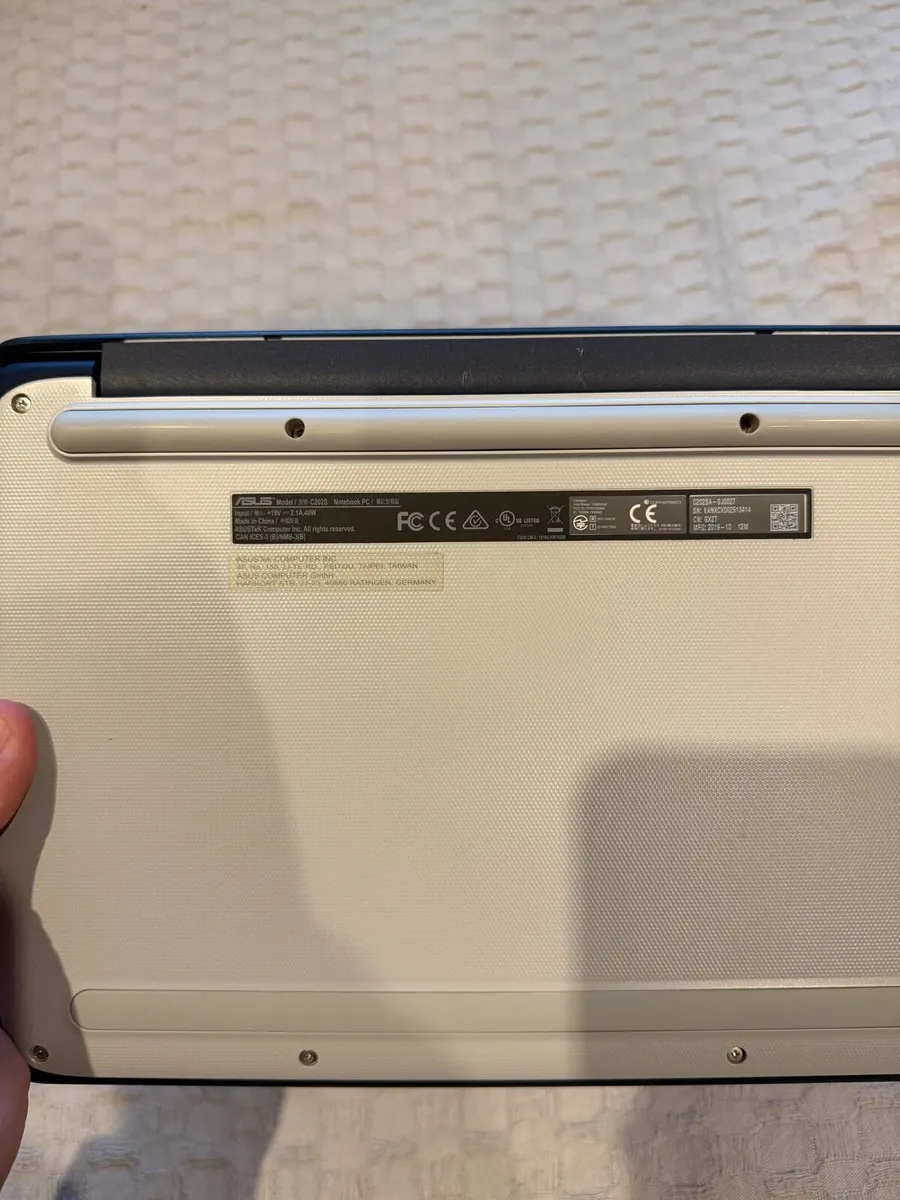 Asus C202S Laptop - Image 4