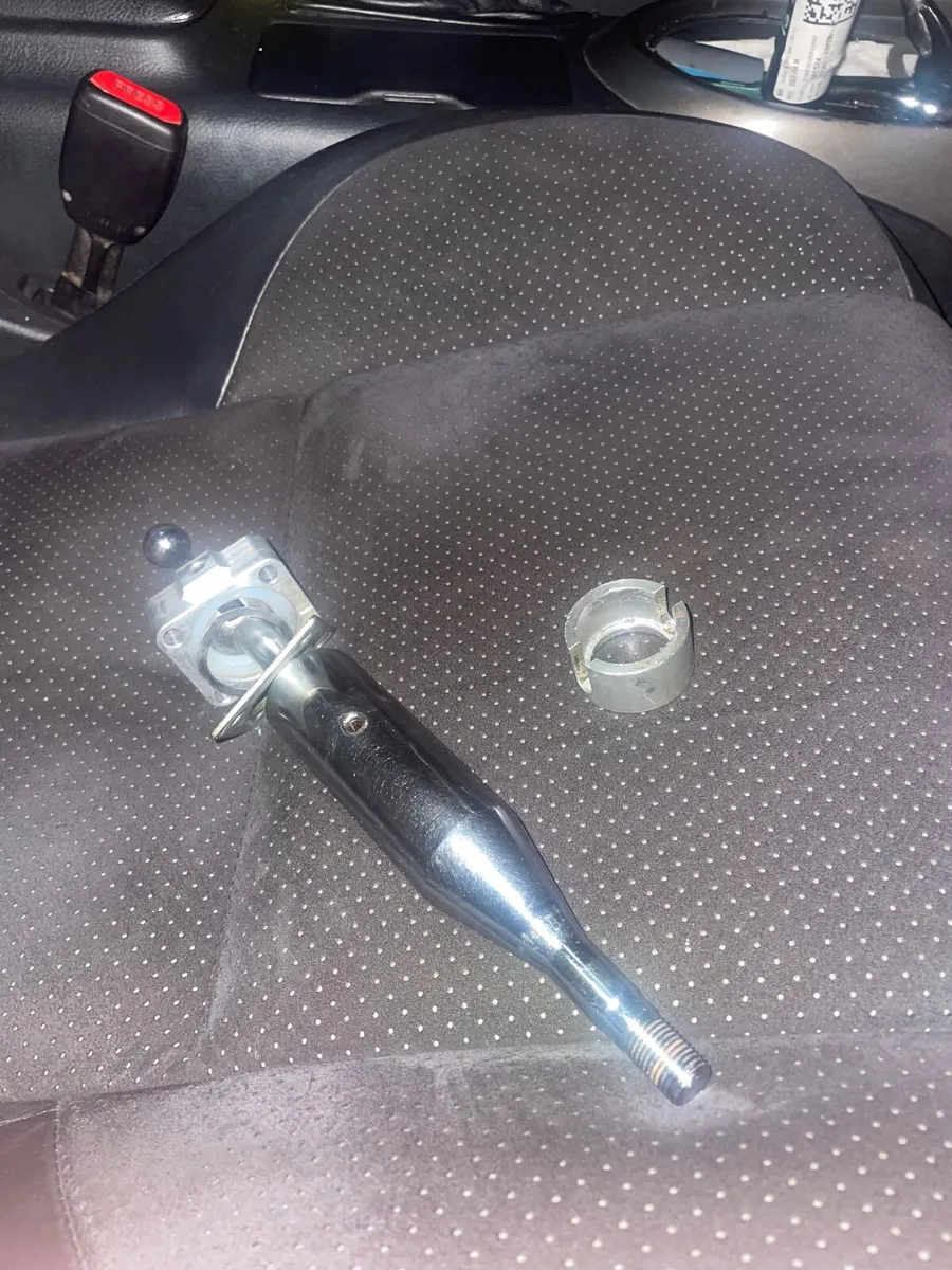 IS200 Short Shifter - Image 1