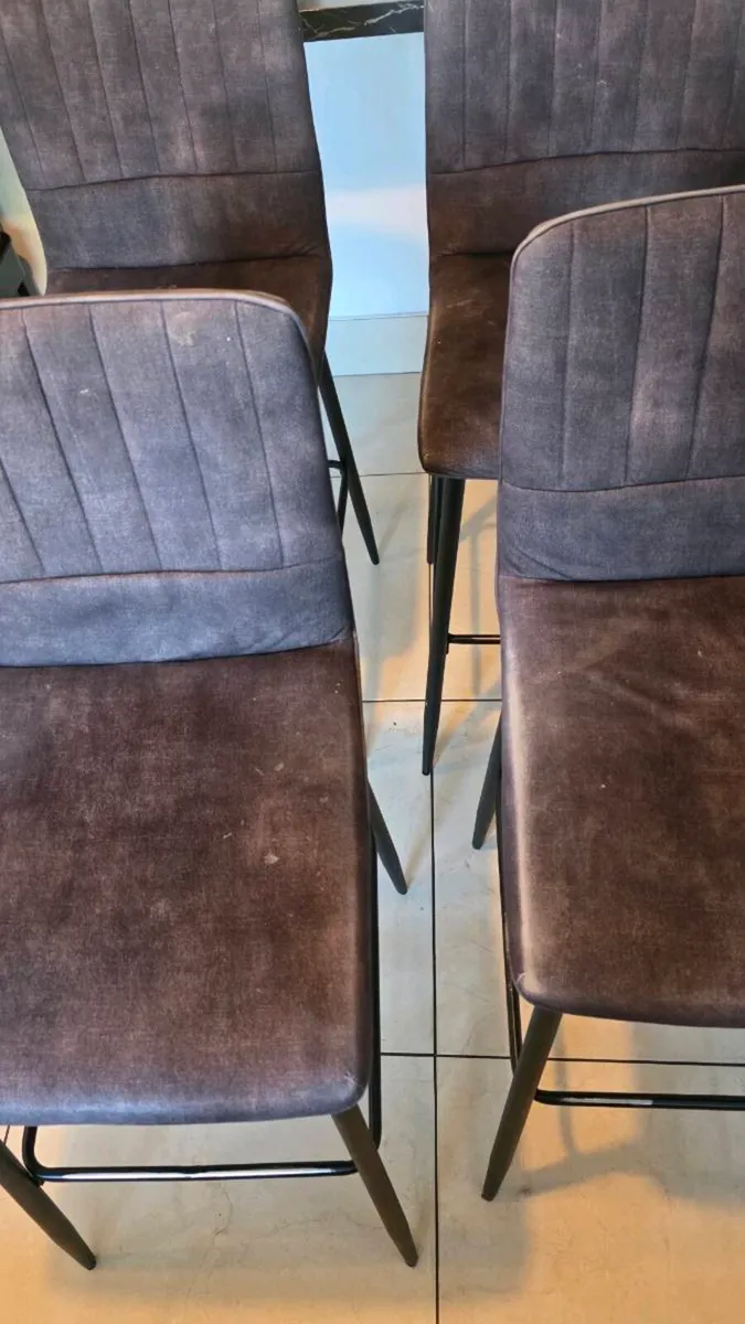 Bar stools x4 free - Image 2