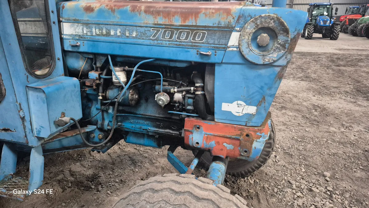 FORD 7000 2WD - Image 4