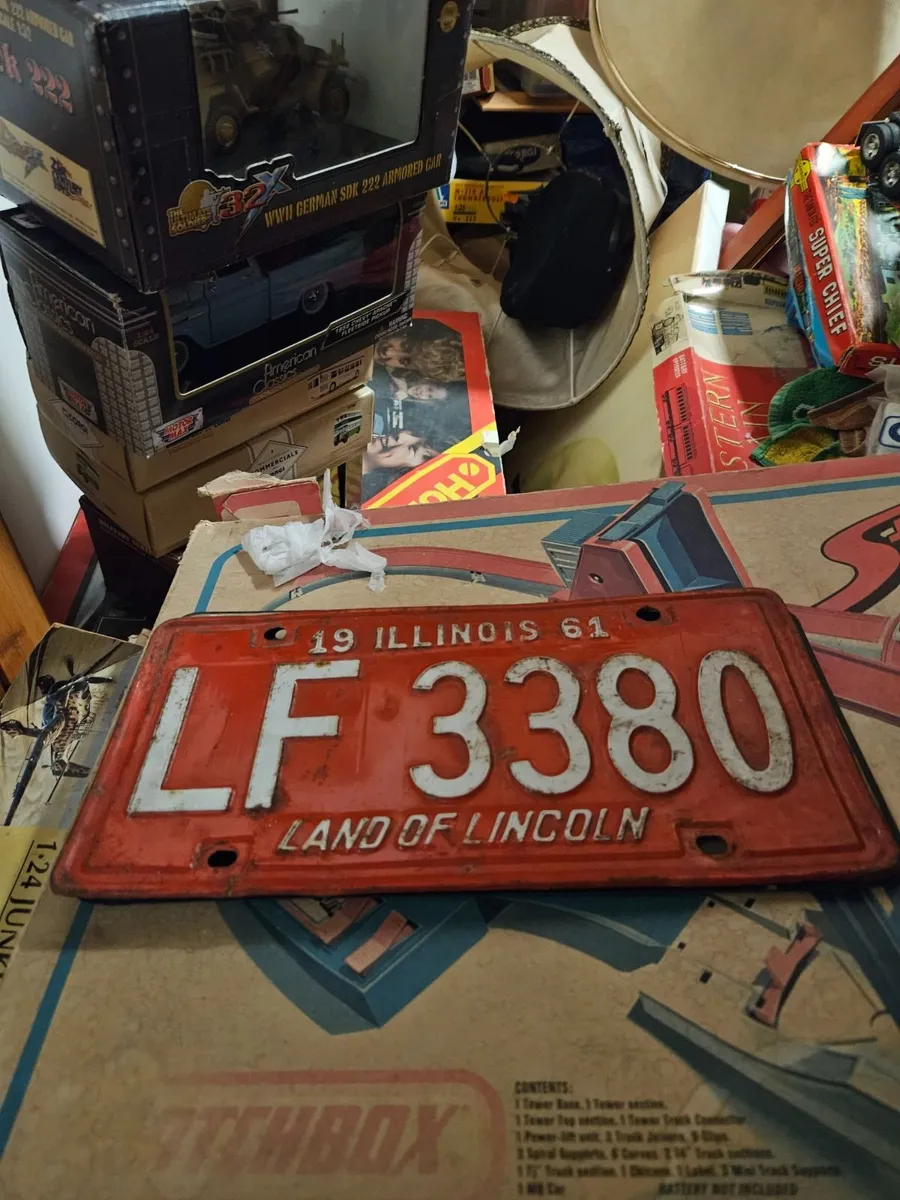 Vintage 1970's Canadian Number Plate