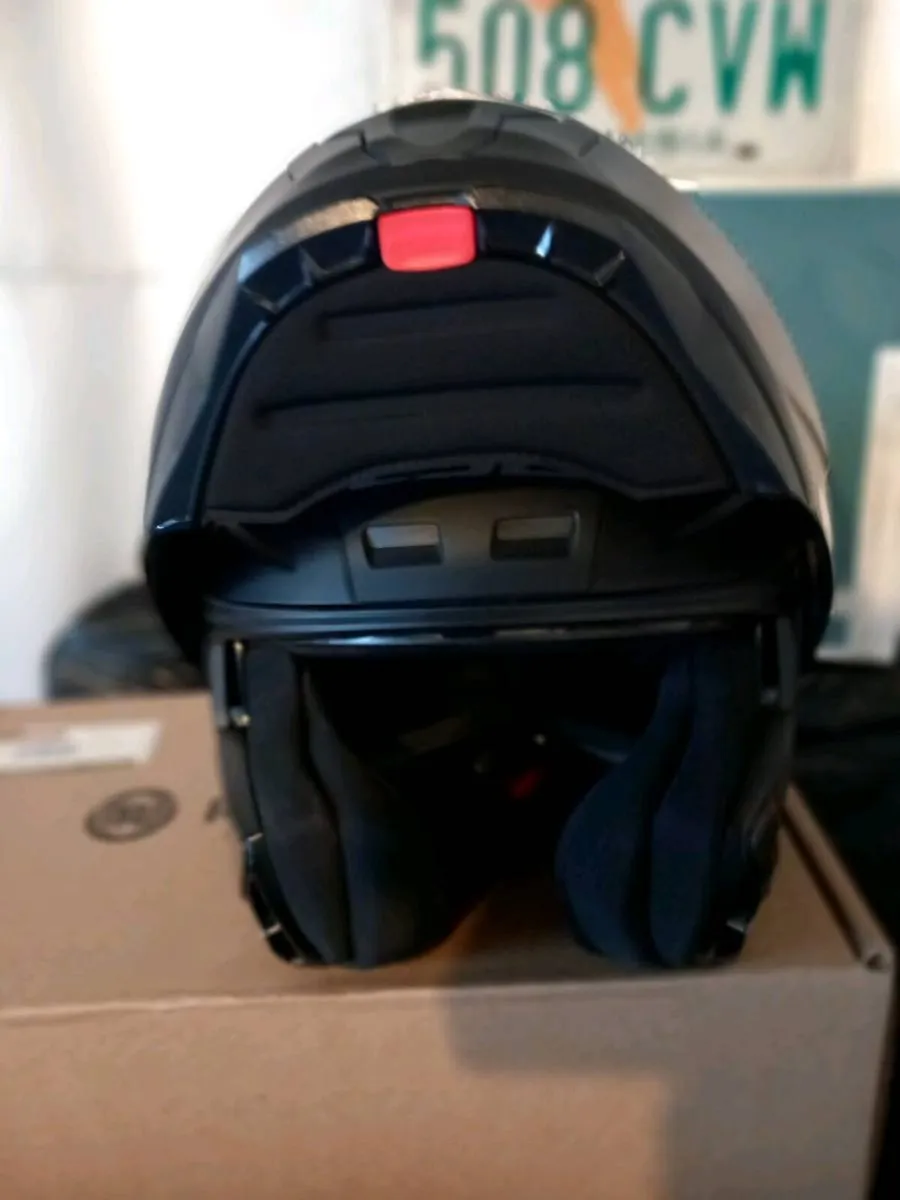 LS2 SCOPE 2 FLIP HELMET.. WHEEL CHOCK. BOTH NEW - Image 4