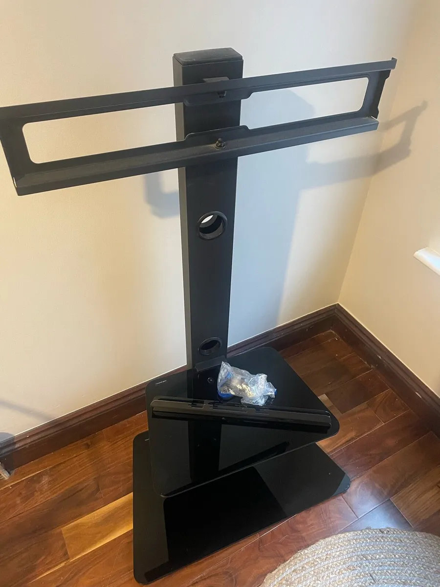 Tv stand - Image 1