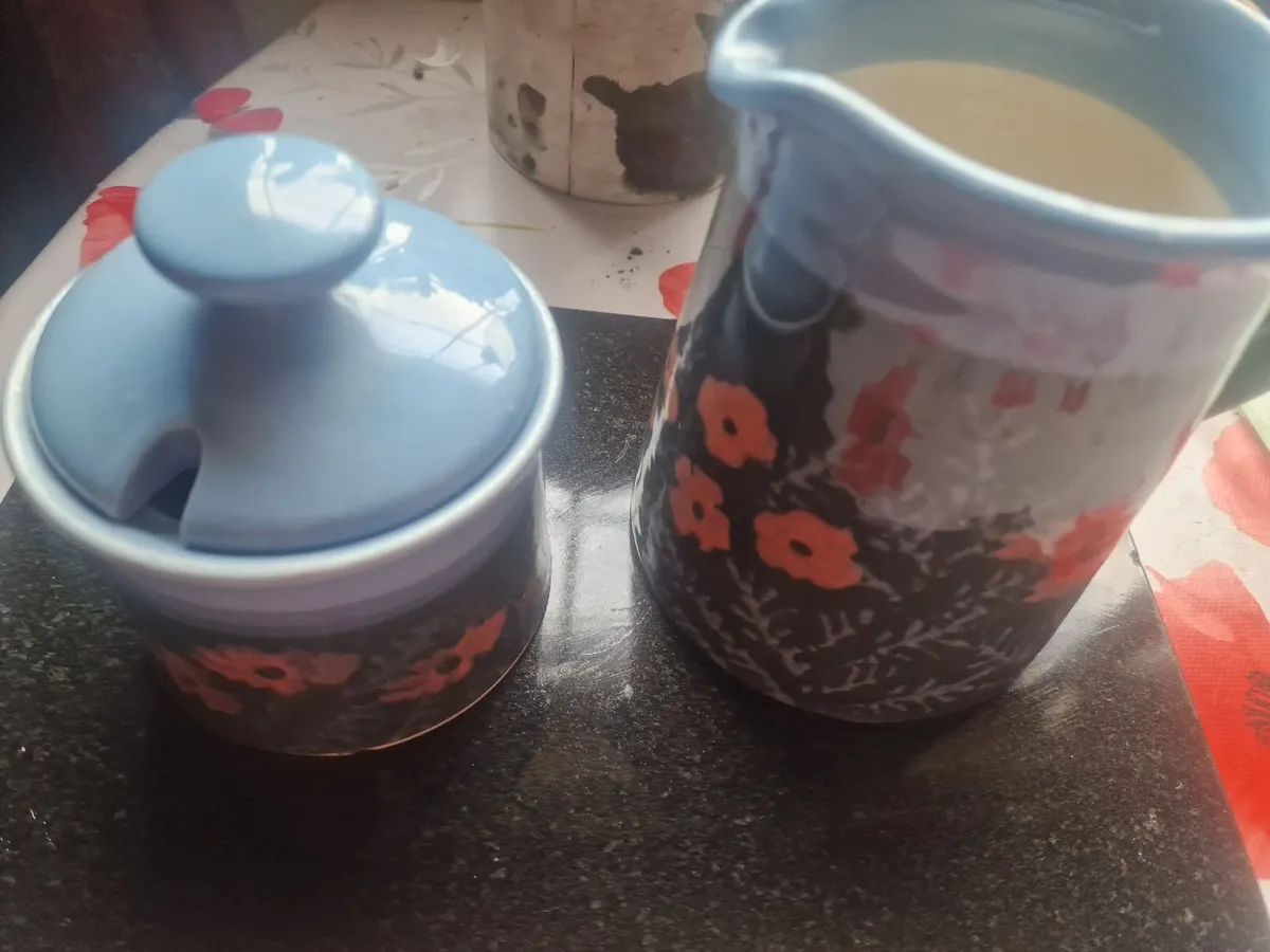 Bandon pottery. - Image 1