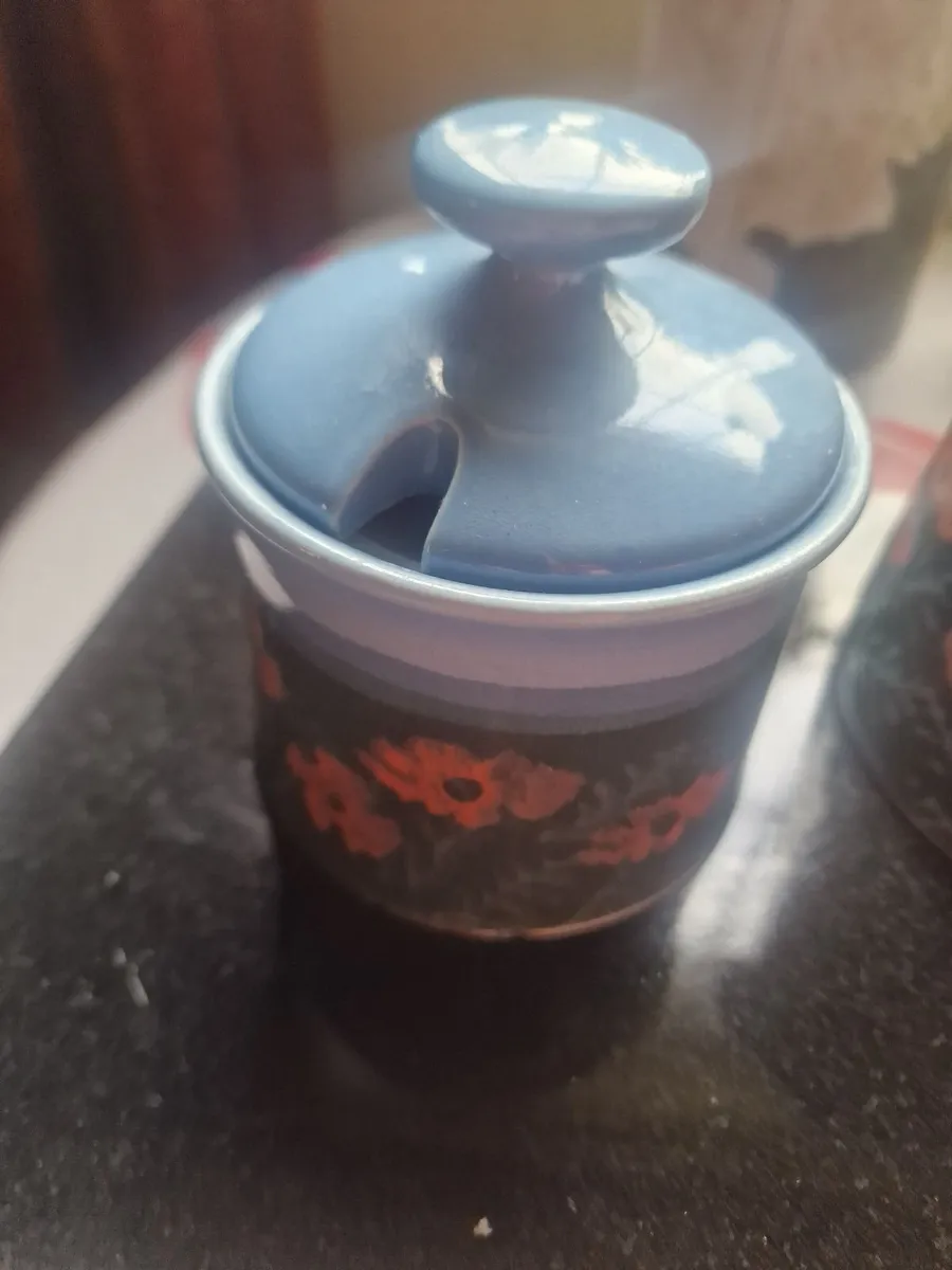 Bandon pottery. - Image 4