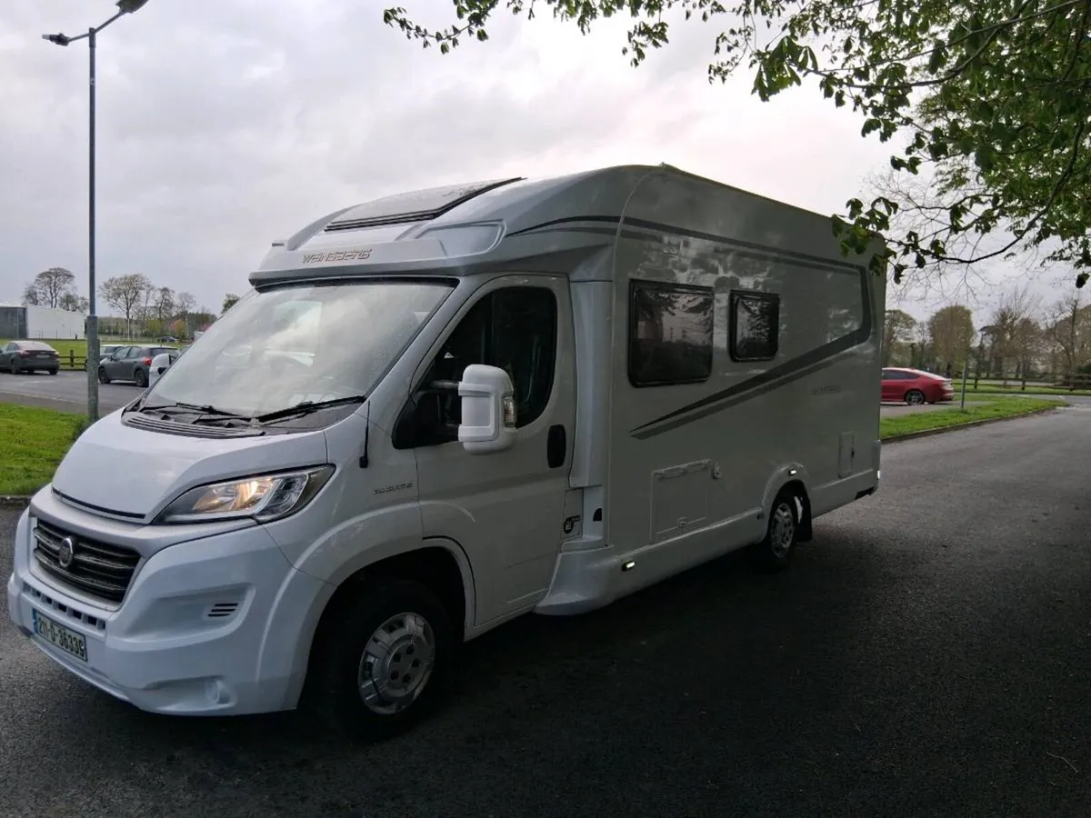 2021 Weinsberg low profile camper low kms rhd - Image 1