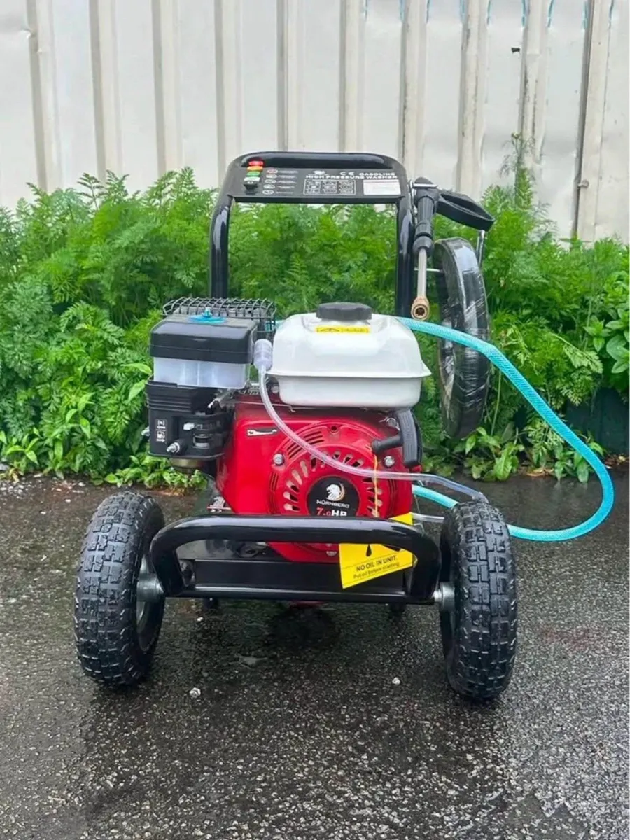 BRAND NEW INDUSTRIAL USE PRESSURE WASHER - Image 2
