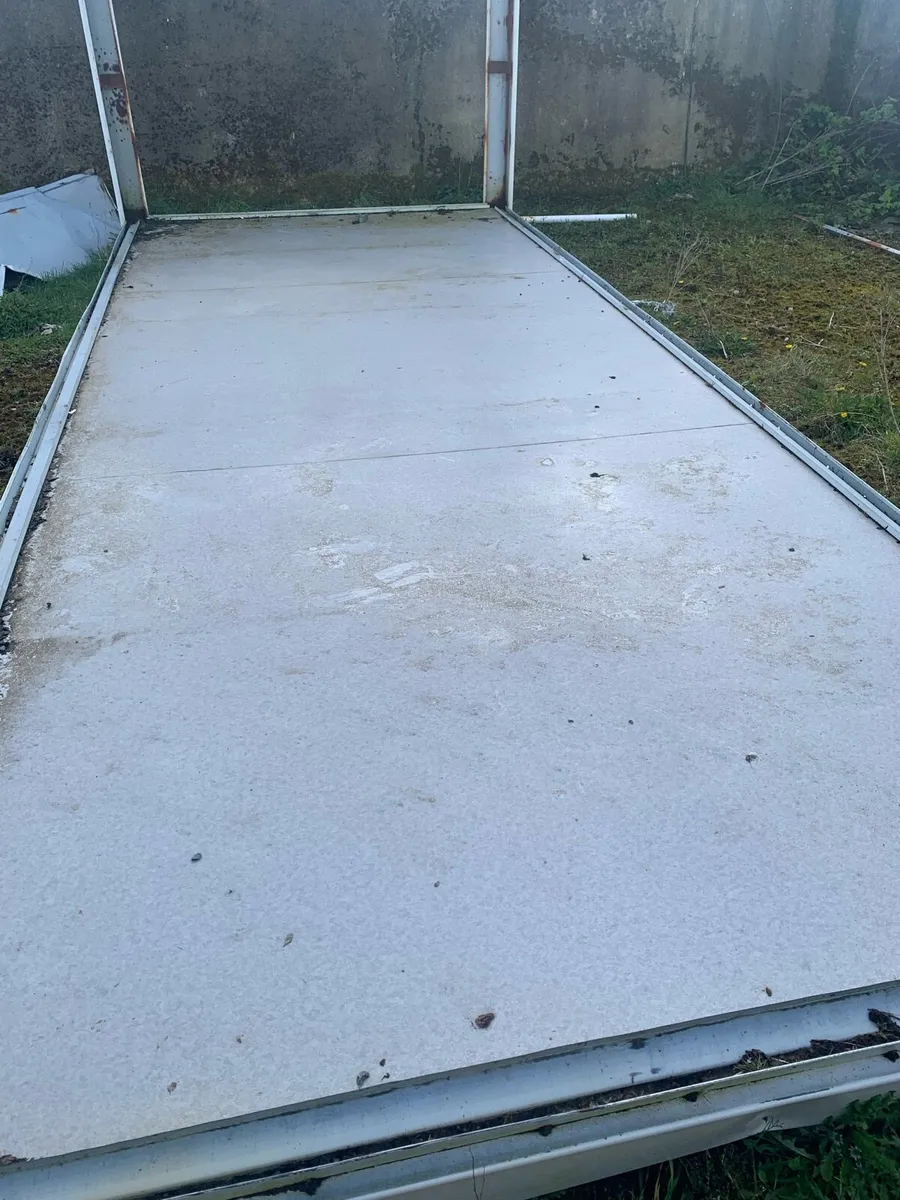 Shipping Container 20x8 - Image 2