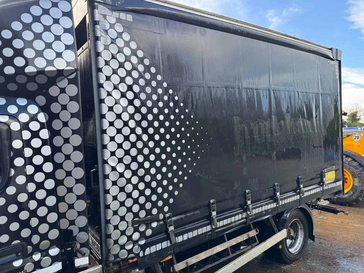 CURTAIN SIDED BODY FOR MISTSIBUSHI CANTER(2019) - Image 1