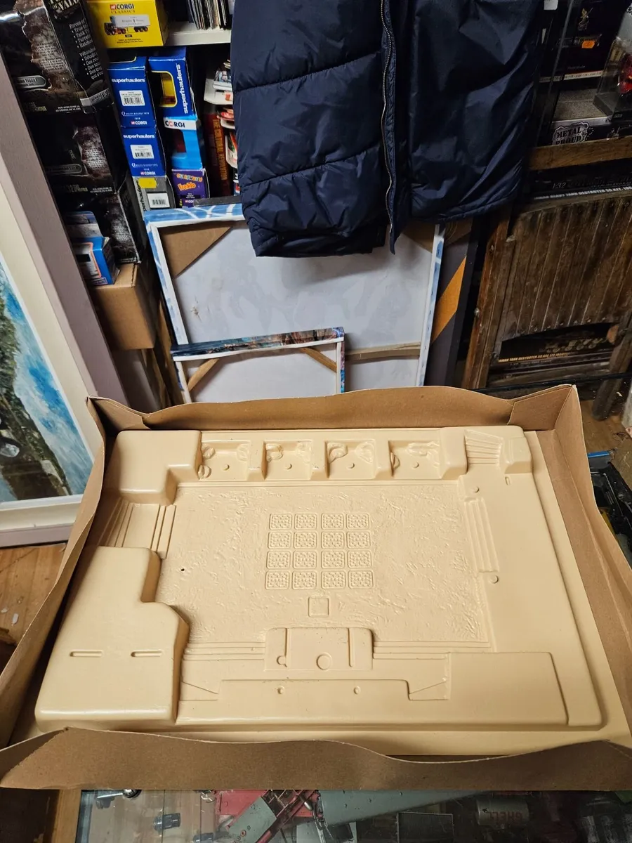 Vintage Star Wars AMT Jabbas Throne Room Kit - Image 2